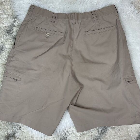 Nike ACG Tan Cargo Shorts for Everyday Comfort - Picture 6 of 10